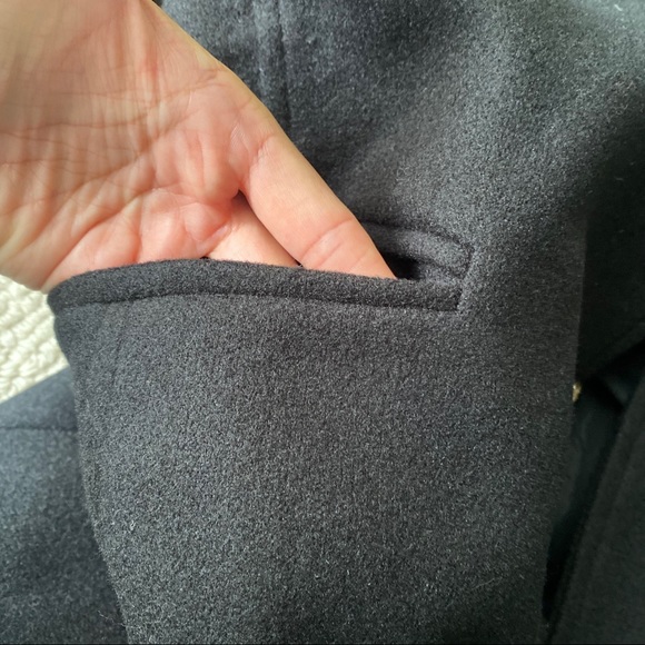 🖤 ELEGANT CONTEMPORARY BLACK COAT! - Picture 10 of 12